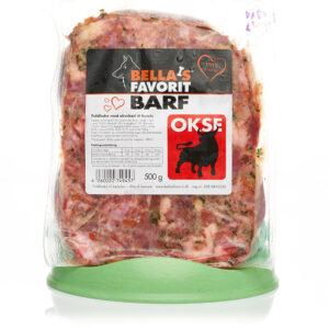 Bella's favorit barf med okse og kylling i 500 gram blok.