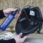 Nathalie HorseCare Refreshing Touch spray til sko og ridehjelme.